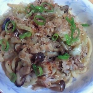 秋の味覚♪きのこたっぷりの焼きうどん